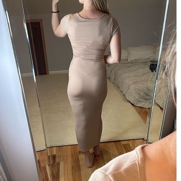 SYM: Ribbed Square Neck Bodycon Dress - Picture 3 of 7